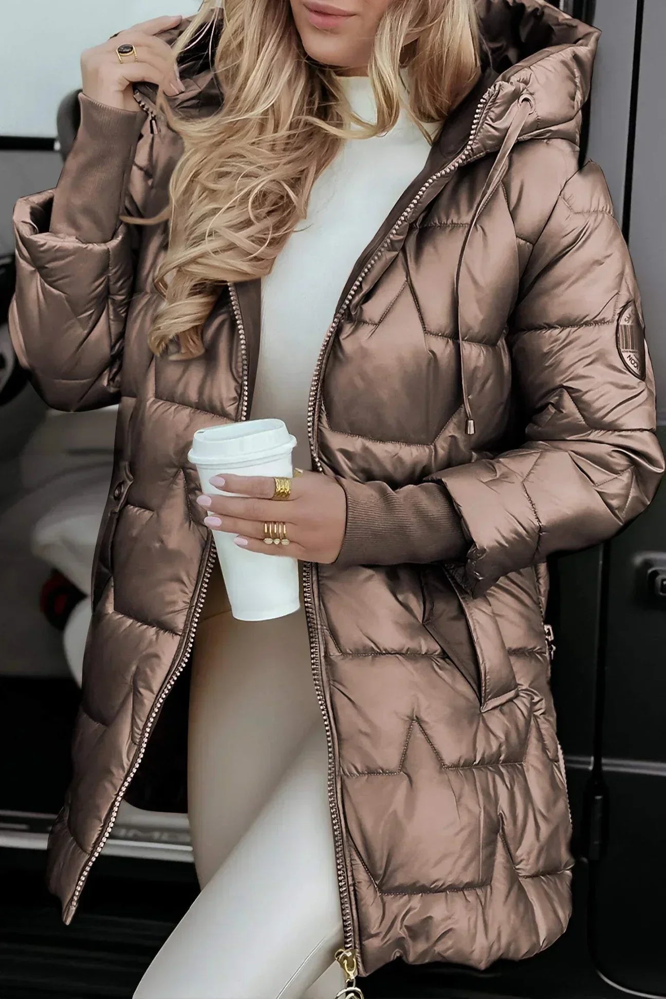 Roselyn | Eleganter Wintermantel mit Kapuze und Fütterung